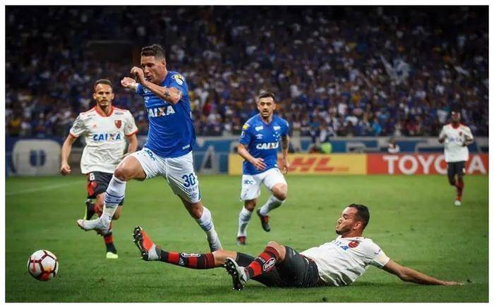 瓦伦西亚客场大败，联赛前景蒙上阴影的简单介绍