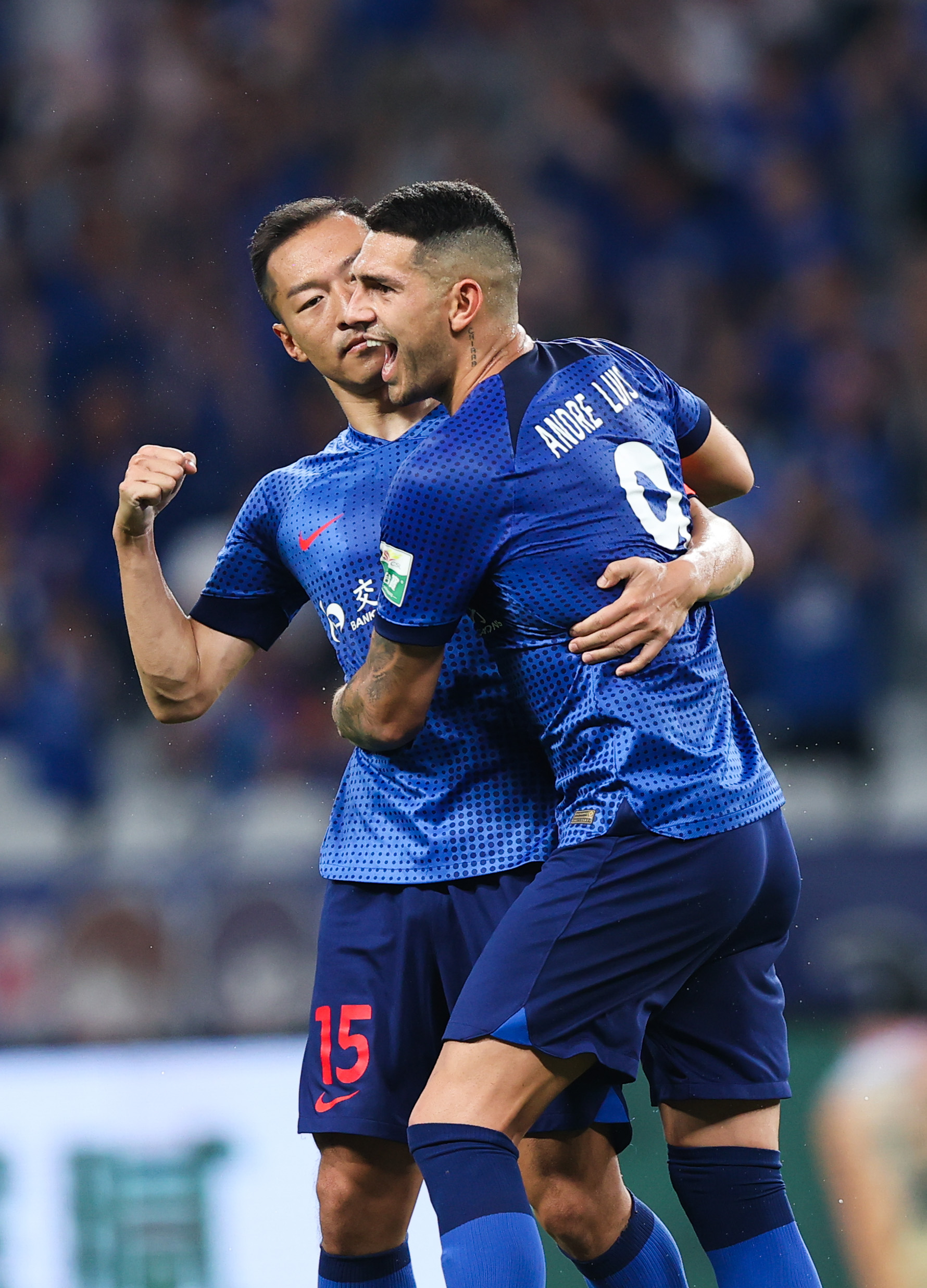 热刺门将超神扑救，力保球门不失的简单介绍