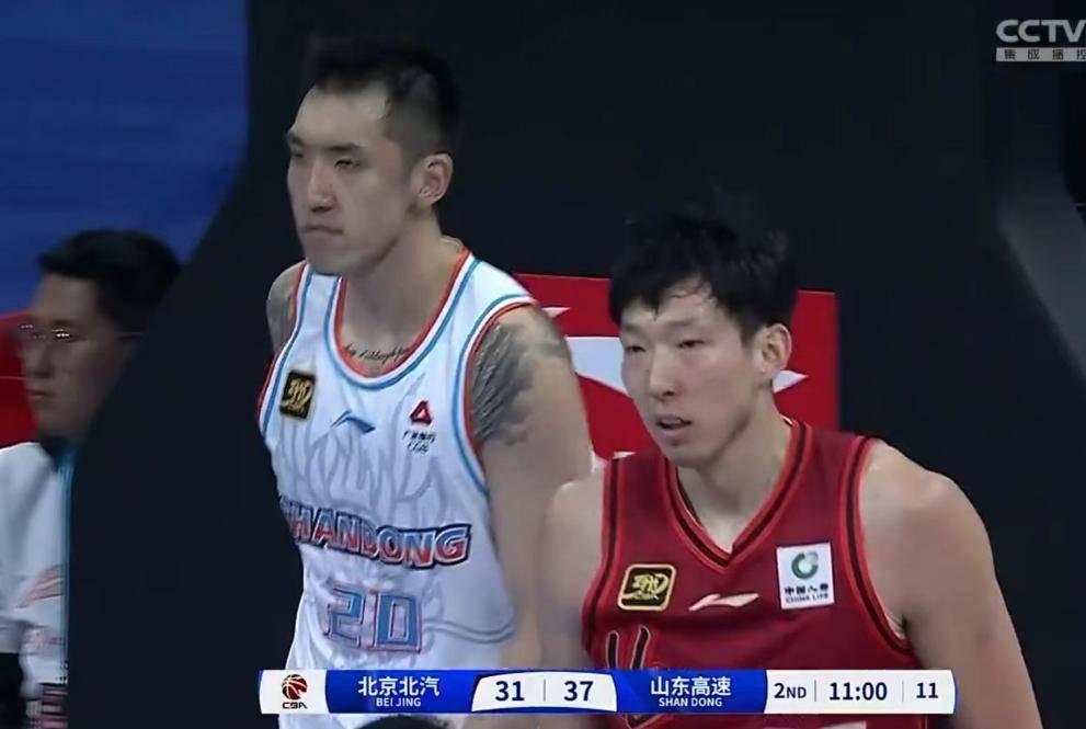 包含精准投射果断绝杀，神奇犀利卡位技巧高超！的词条