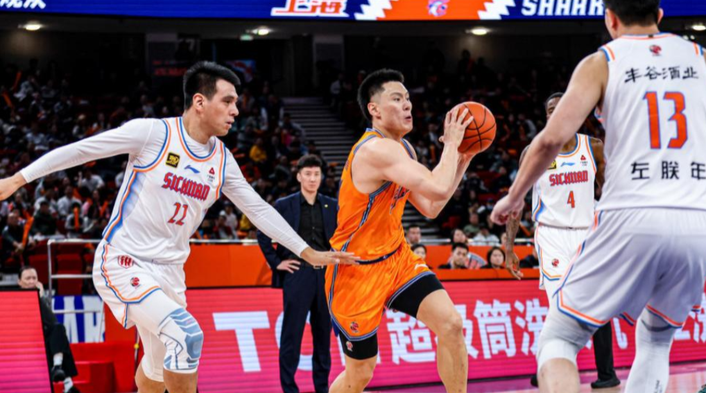 九游APP-广东男篮客场大胜，豪取八连胜！领跑全联赛的简单介绍