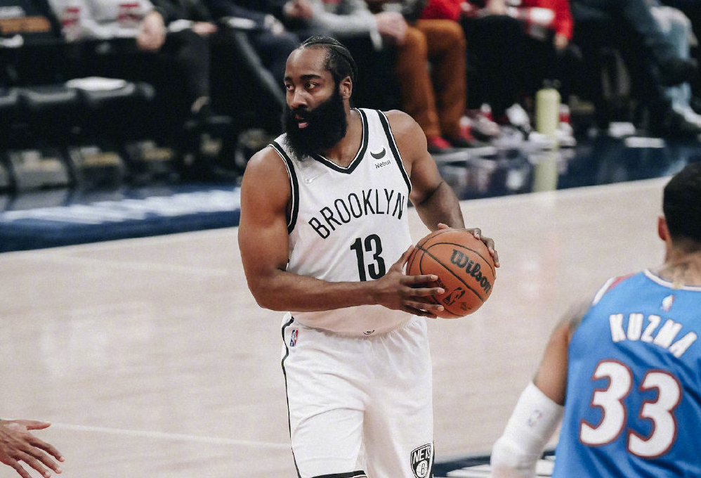 九游娱乐网页-上海队险胜北京队，欧文刷新纪录的简单介绍