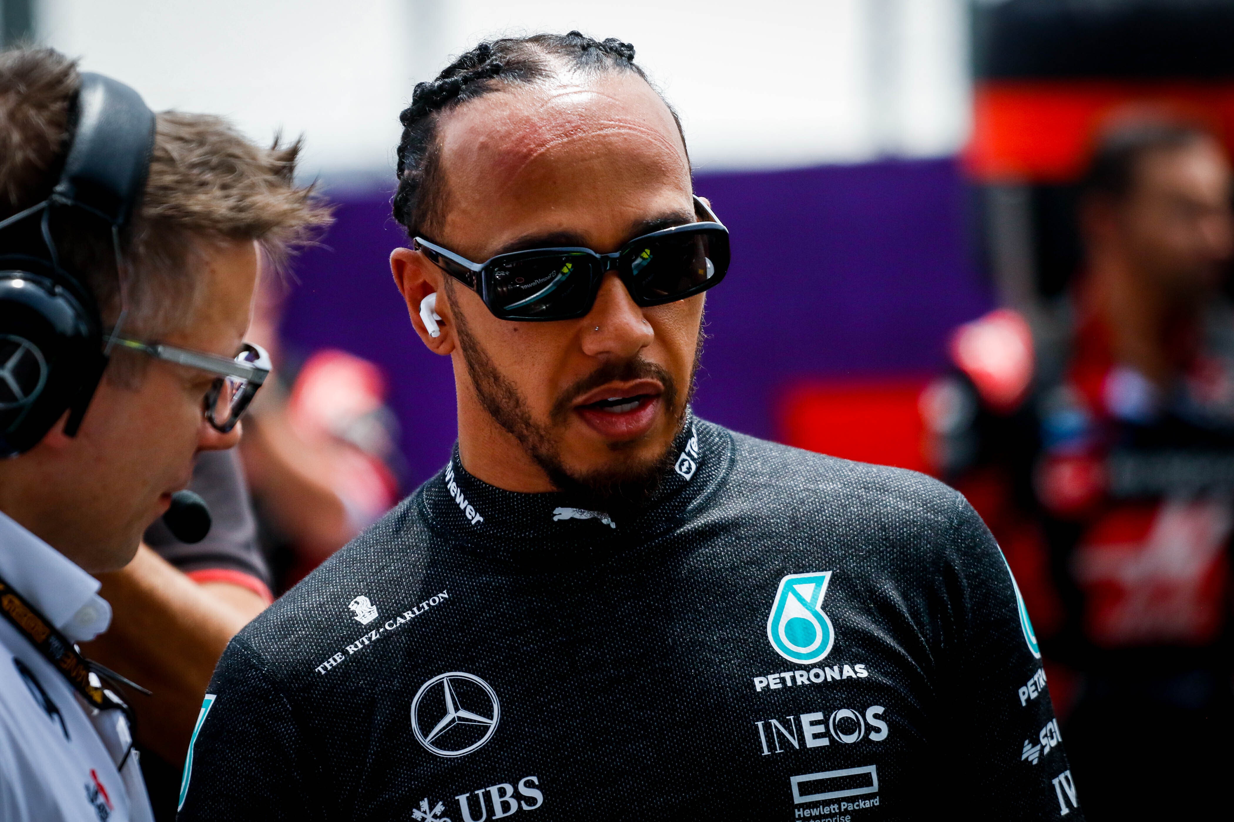 九游娱乐网站-阿斯顿马丁碾压法拉利，汉密尔顿点燃赛场的简单介绍