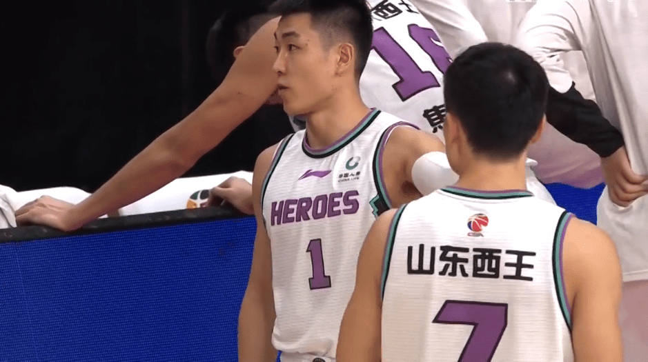 九游APP-山东队险胜步行者，范弗利特带队取胜