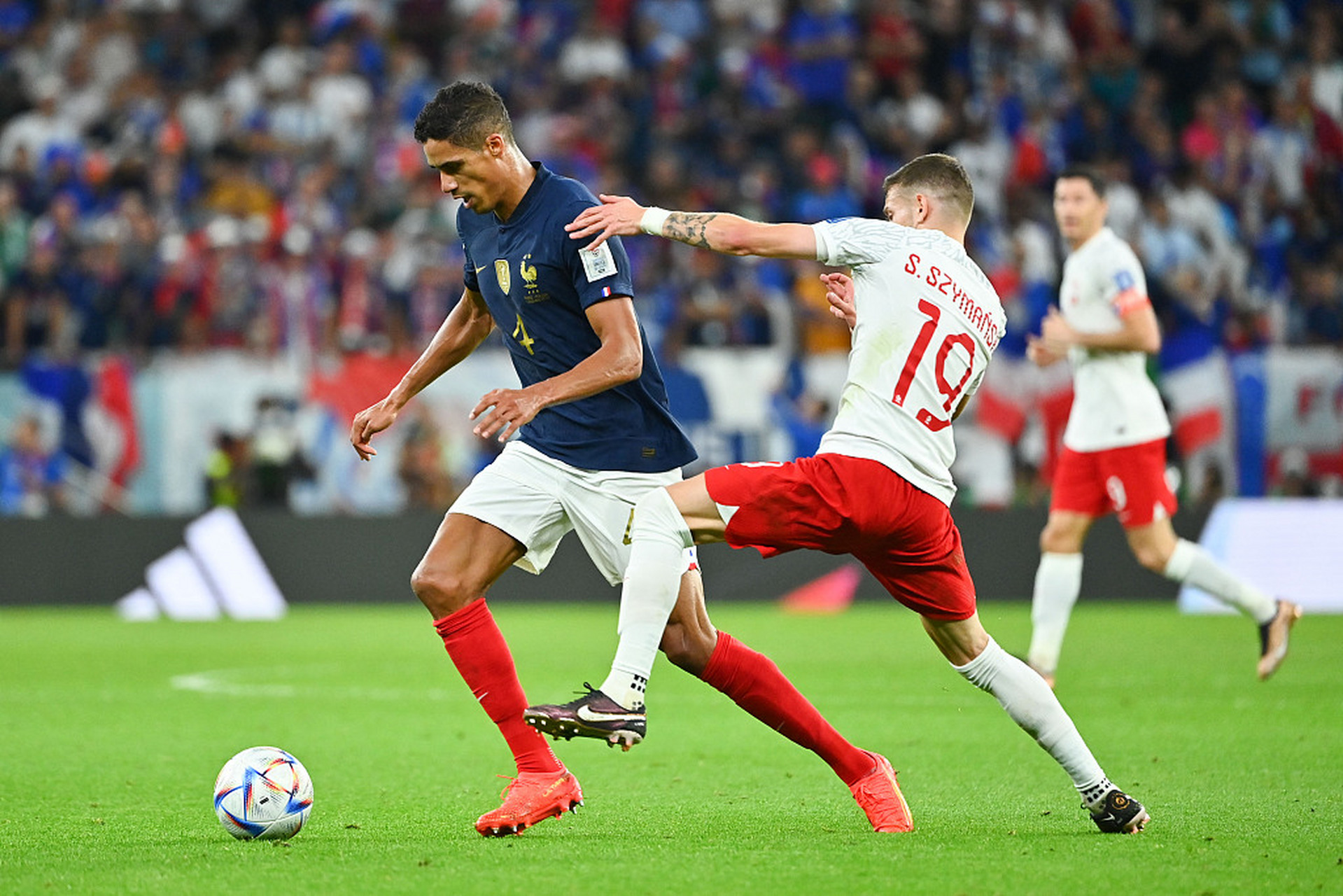 九游娱乐入口-波兰队险胜法国队，波尔统治全场的简单介绍